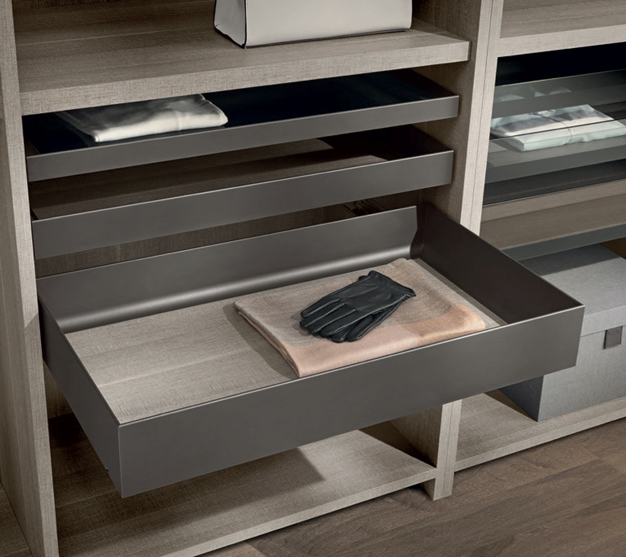 Pull Out Drawer