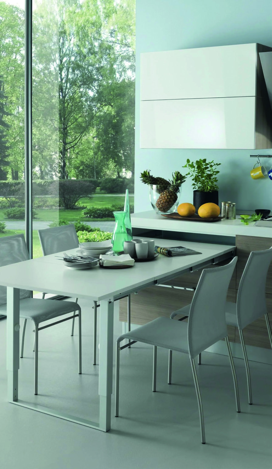 Party Pull-Out Table