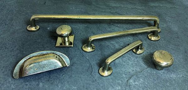 Country White Bronze