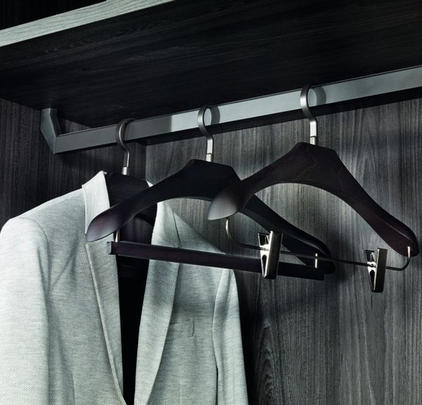 Salice Hanging Rail For Wooden Shelf