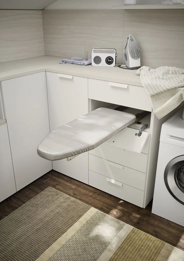 Pruha Short Pull-Out Ironing Board